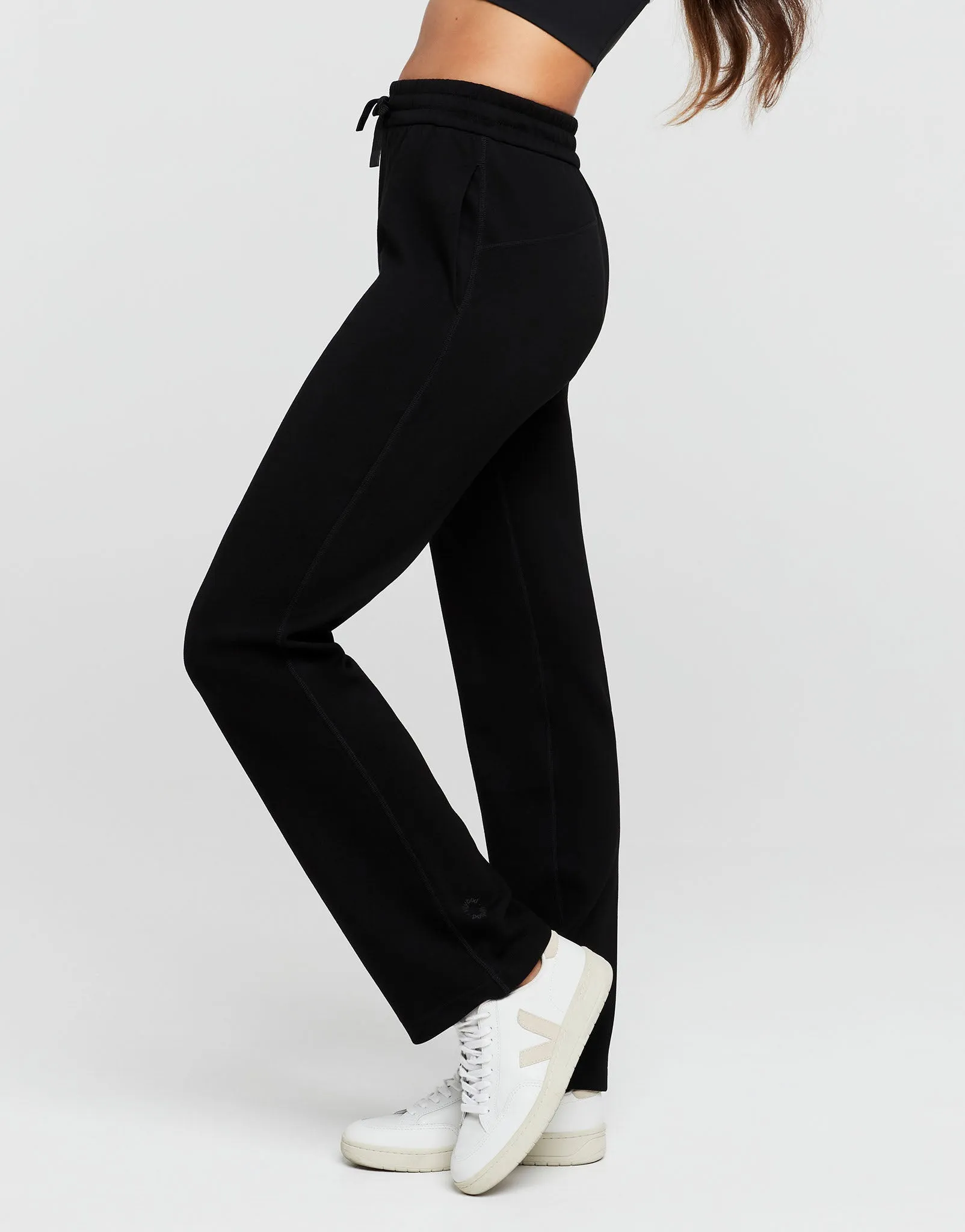 AIMIE Relaxed Fit Jogger - Black